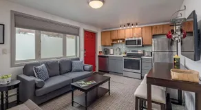 2 Mins from Airport 1 BDR with Large Backyard - Image 2