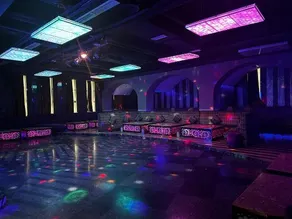 Dexin Resort Hotel - Image 2