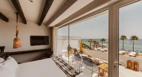 Kaliva Suites - Adults Only - Image 2