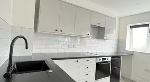 Central Maidstone Studio - Contractors - Weekly and Monthly Stays - Image 4