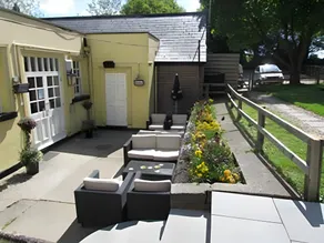 The Greyhound Wigginton - Image 5