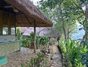 Native Village Inn - Image 4