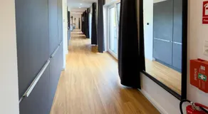 ImmoStay #3 - Penthouse mit zwei Balkonen & Seeblick, Parking & WiFi - Image 5