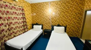 Lux Lodges Guest House - Image 4