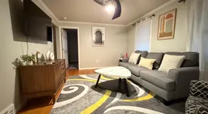 Modern 2BR Near University Hospital Downtown - Image 2