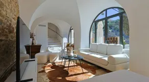 Entire Village Home 7BR 13 Guests Beach - Image 2