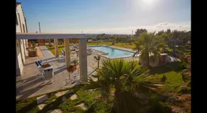 Enchanting Villa with Pool & Lush Garden in Sicily - Image 5