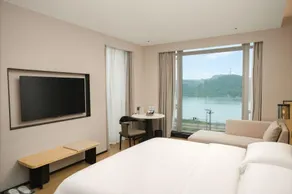B Building Hotel - Image 3