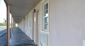Economy Inn New Orleans - Image 4