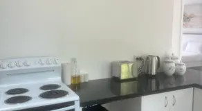 Madora Bay Beach House - Image 5