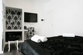 Rome Key Luxury House - Image 4