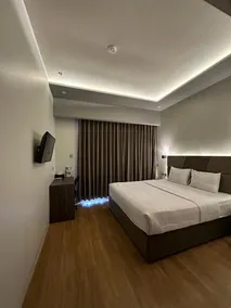 Edge Premium Homestay - Image 2