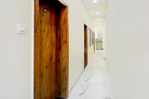 Townhouse Oak Govardhan - Image 4