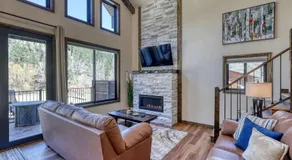 The Gold Hill Chalet - Image 2