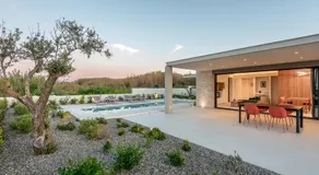 Deux Olives Luxury Villa - Image 2