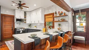 Classic San Diego Home w/ Outdoor Lounge & Vintage Charm Casa Craftsman by Avantstay - Image 3