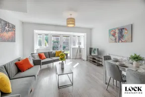 Family & Contractor Friendly 3 bed house Sleeps 8 in Maidenhead - Image 3