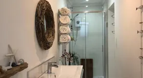 Ocean Drive BOUTIQUE Apartment Adults only Dog friendly - Image 2