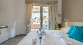 Simius Bay - Image 2