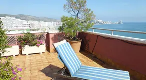 Espectacular terraza y vistas en 1a línea de playa - Image 3