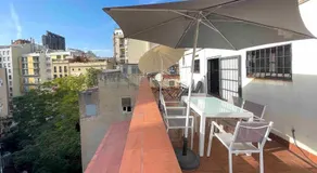 Barcelona Old Town attic near Catalunya square - Image 3