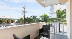 Bay Harbor Sunset Apt 3C - Image 5