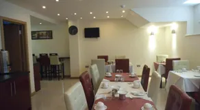 Regency Hotel Parkside - Image 4