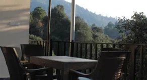 Oak wood Homestay Banikhet - Image 3
