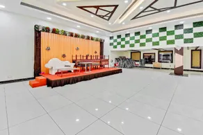 Capital O 63319 Hotel Corinthian - Image 2