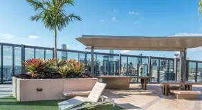 Southbank Apartment with pool Brisbane CBD Hosted by Homestayz - Image 4