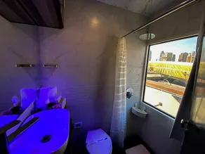 Royal Suite - Image 5