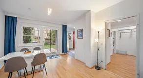 Cozy Apartment near Airport & City Center with Private Garden - Image 2