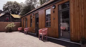 Tweedies Bar and Lodge - Image 4