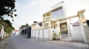 Family Villa in Central Sleman with Playground - Image 5