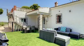Villa avec piscine privée, proche de la plage - Image 3