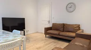 Le Vauban - appartement 2 chambres, salon, cuisine équipée, parking et wifi gratuit - Image 5