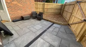 Cosy Town Centre House near M6 & park & parking - Image 5