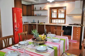 Holiday house for 8 persons with pool - Image 3