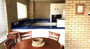 Kooringal Unit 2 - Image 4