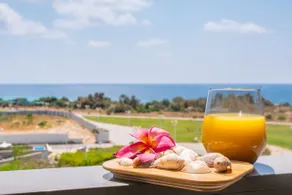 Vibrant Seaside Stay with Balcony - Image 3