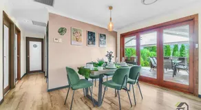 Located in Cranebrook, 3 bedrooms, relaxing home - Image 4