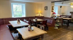 Royal Hotel - Image 5