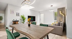 Exklusive Suite - Central - inclusive Sauna - Free Parking - Perfect for 7 Guests - Smart Home - Image 2