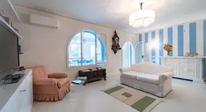 Casa Azzurra - Image 2