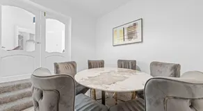 Large 5 Bedroom House Perfect For Group Stays - Free Parking - Near Glasgow - Perfect For Contractors - Image 5