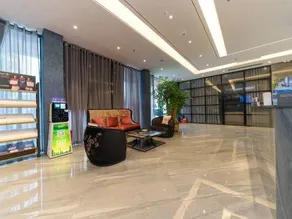 Nice Hotel - Image 4