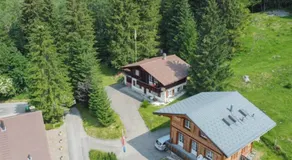 Bijou Spatz TWO near Oeschinen Lake - Image 4