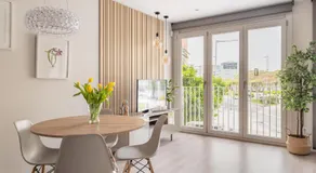 Chic Aparment Barcelona near Plaza España - Image 2