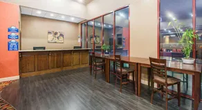 Days Inn by Wyndham Joplin - Image 3
