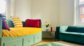 Cozy Cottage - Image 2
